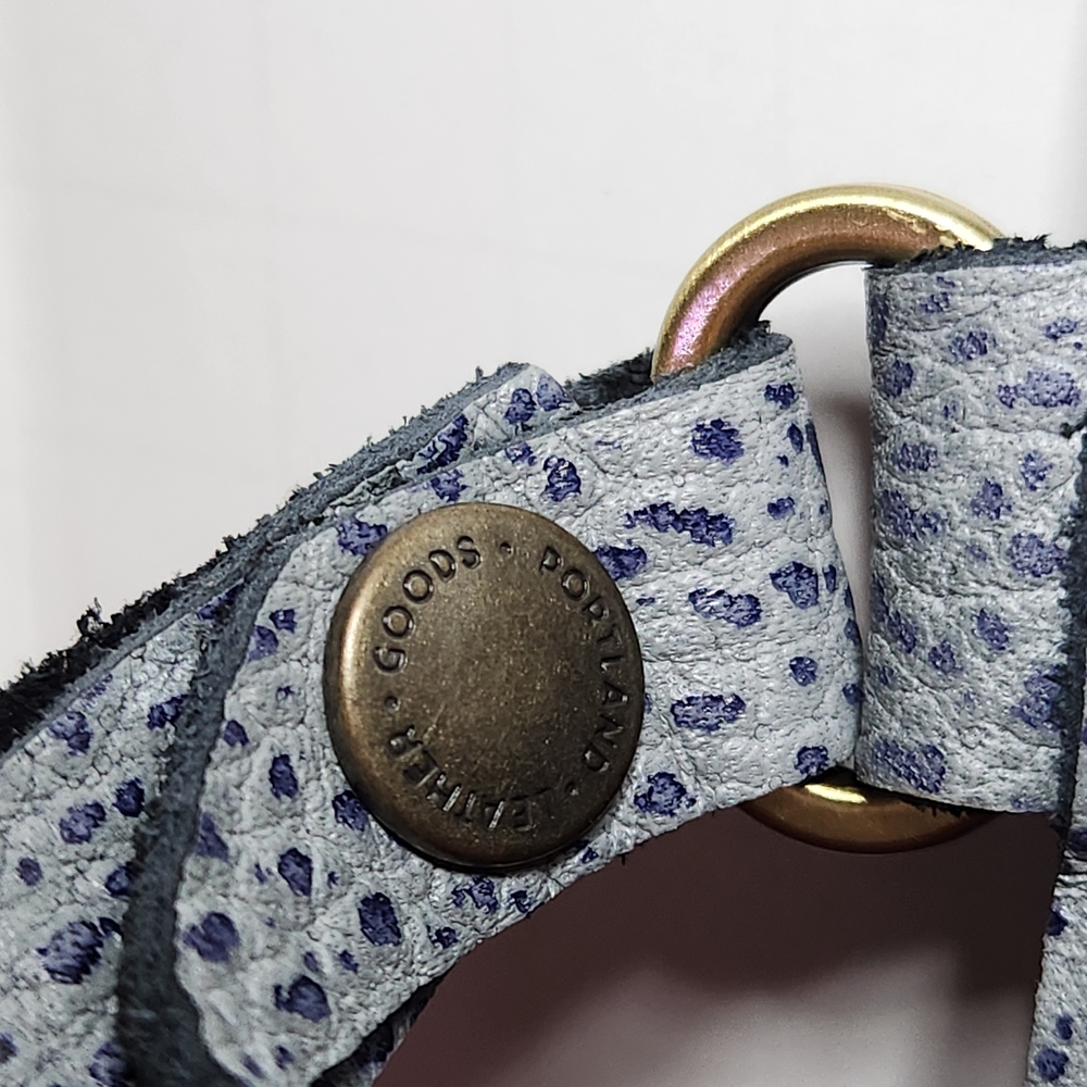 Portland Leather Goods Adriana Pouch Wristlet Cluth Wallet Fog Blue - Picture 2 of 5